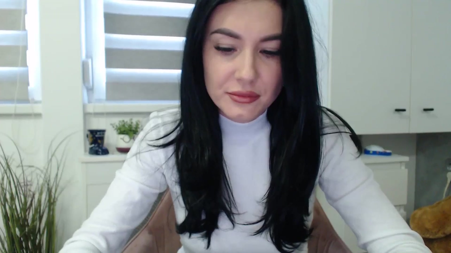 Gallery image thumbnail from CrazyDi's myfreecams stream on, 01/15/2025, 13:06 image 4 of 20
