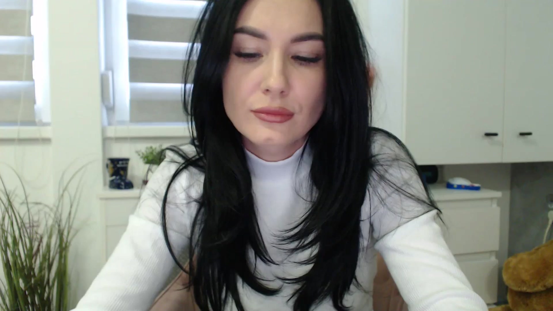Gallery image thumbnail from CrazyDi's myfreecams stream on, 01/15/2025, 13:06 image 16 of 20