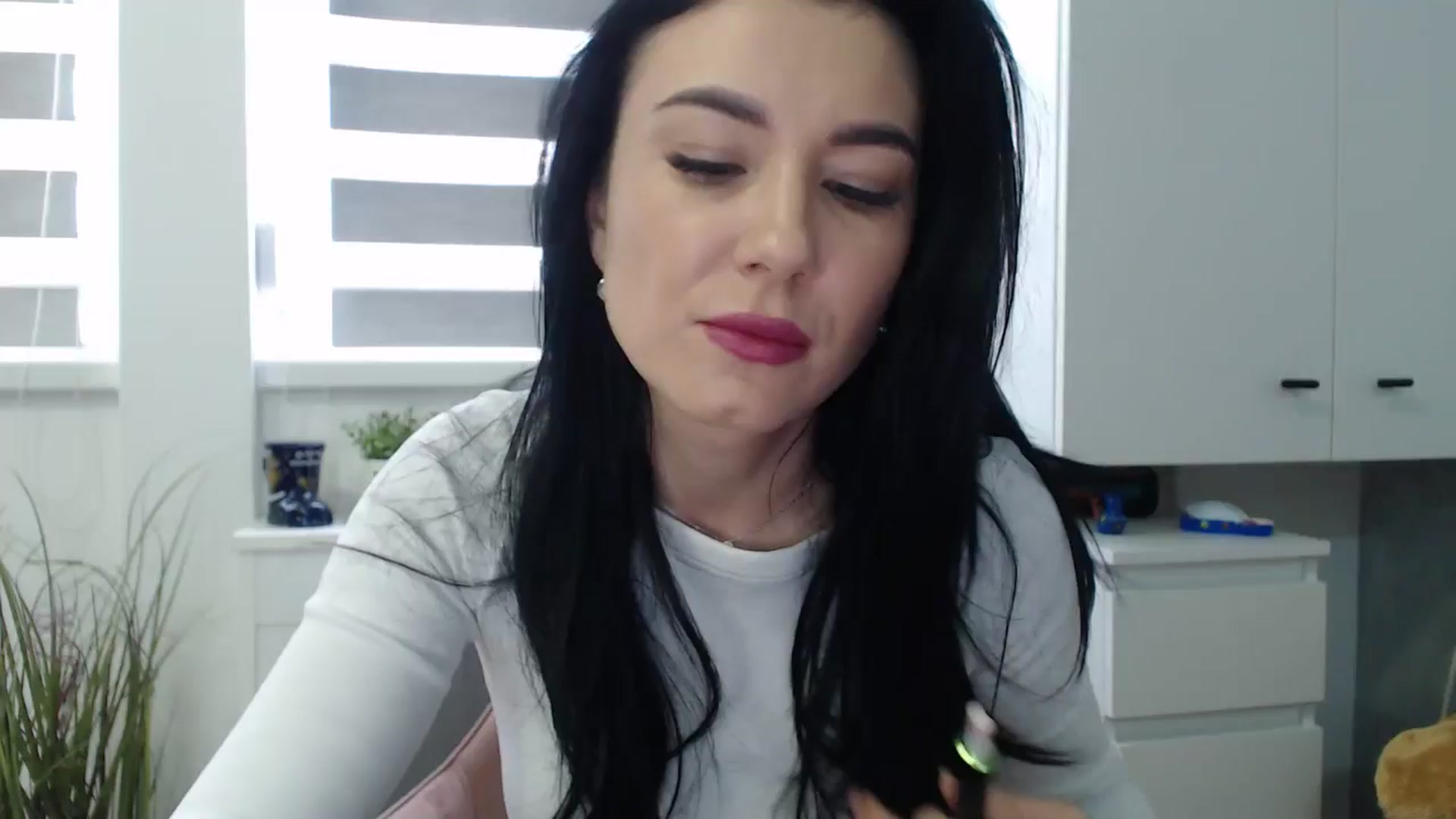 Gallery image thumbnail from CrazyDi's myfreecams stream on, 01/16/2025, 09:54 image 1 of 20
