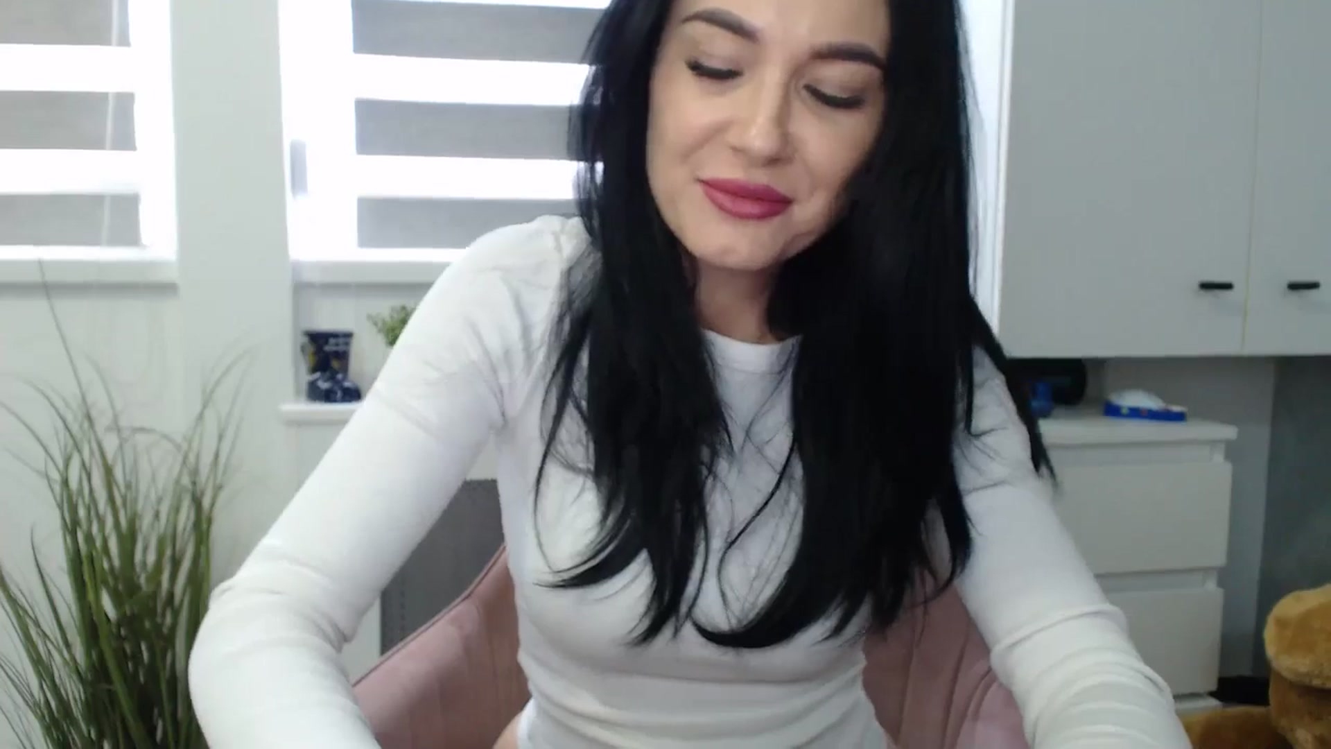Gallery image thumbnail from CrazyDi's myfreecams stream on, 01/16/2025, 09:54 image 14 of 20