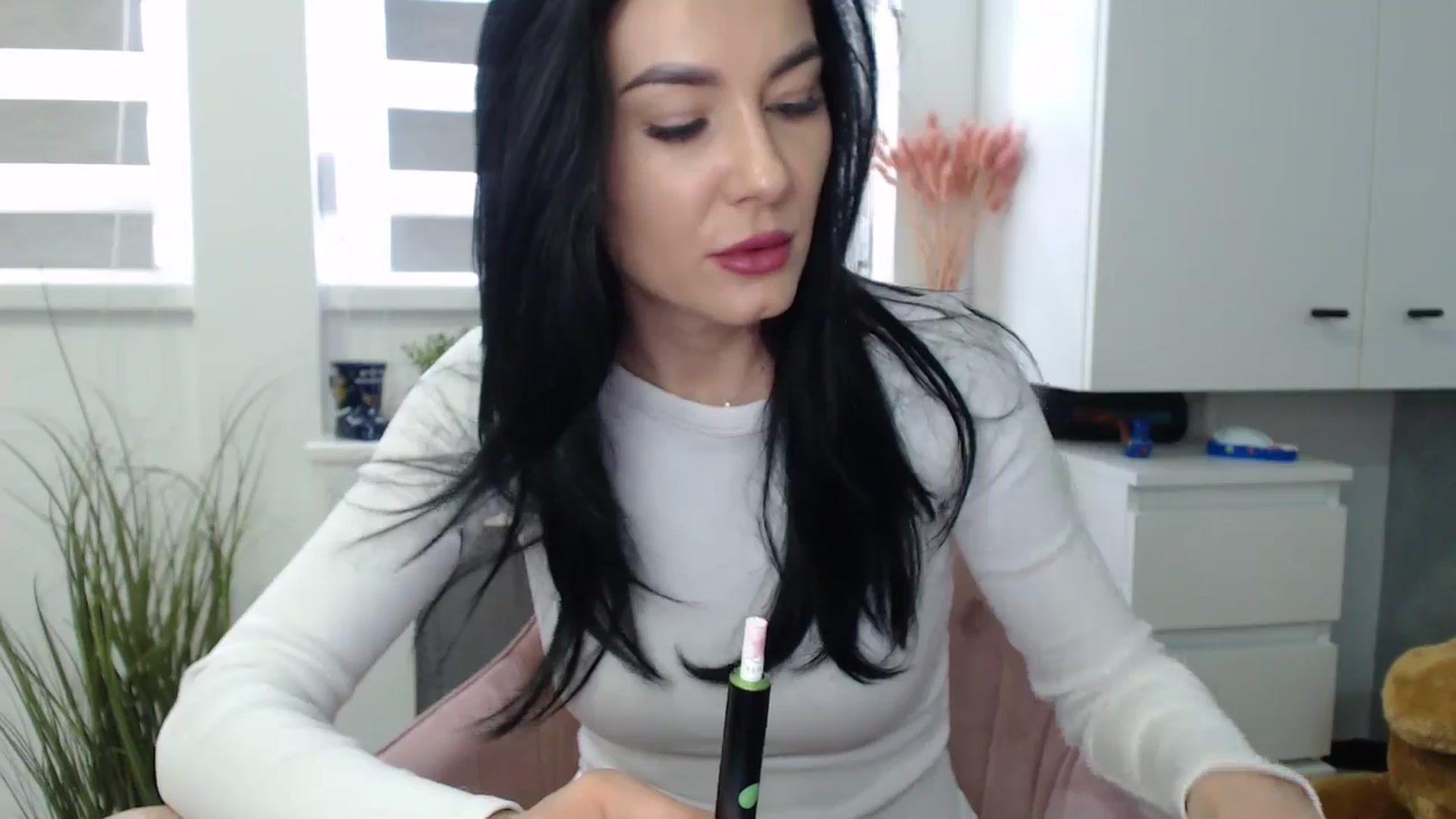 Gallery image thumbnail from CrazyDi's myfreecams stream on, 01/16/2025, 09:54 image 10 of 20