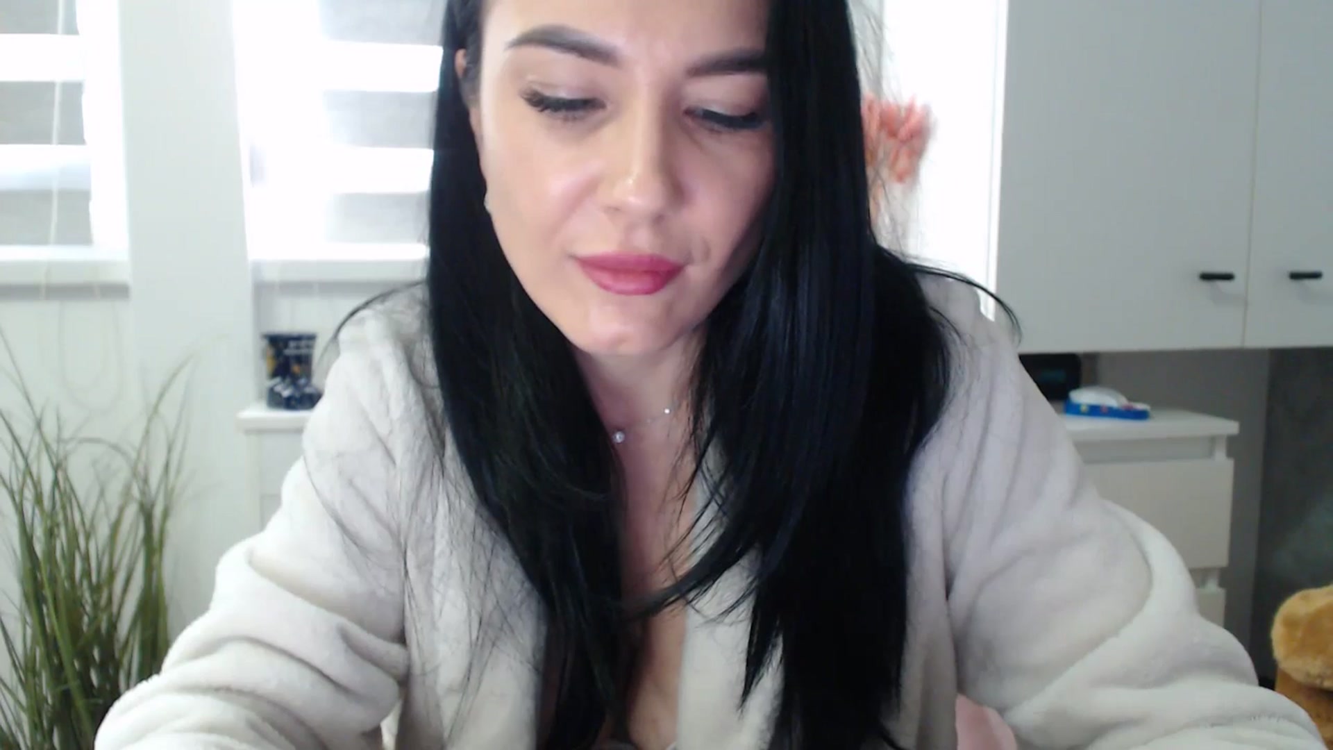 Gallery image thumbnail from CrazyDi's myfreecams stream on, 01/16/2025, 13:59 image 13 of 20