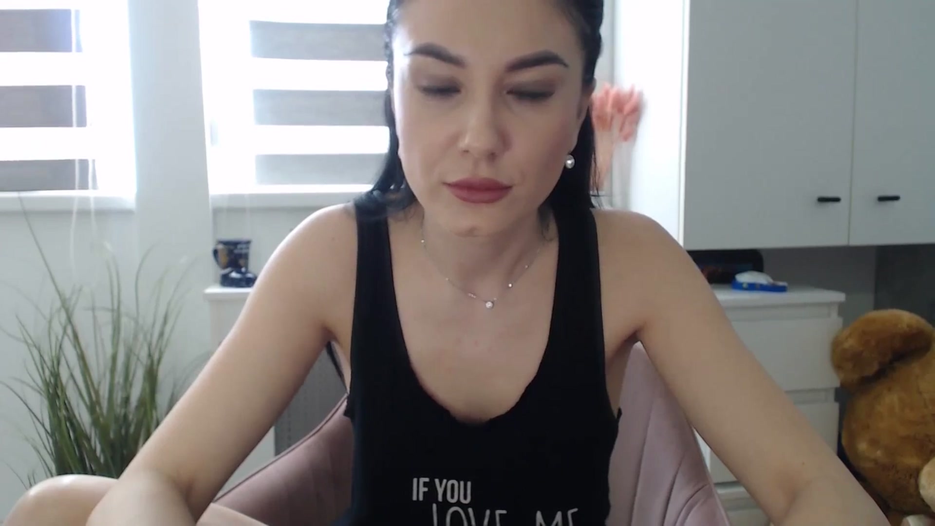 Gallery image thumbnail from CrazyDi's myfreecams stream on, 01/19/2025, 11:35 image 11 of 20