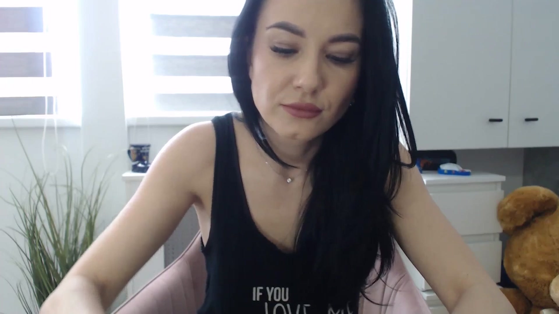 Gallery image thumbnail from CrazyDi's myfreecams stream on, 01/19/2025, 11:35 image 5 of 20