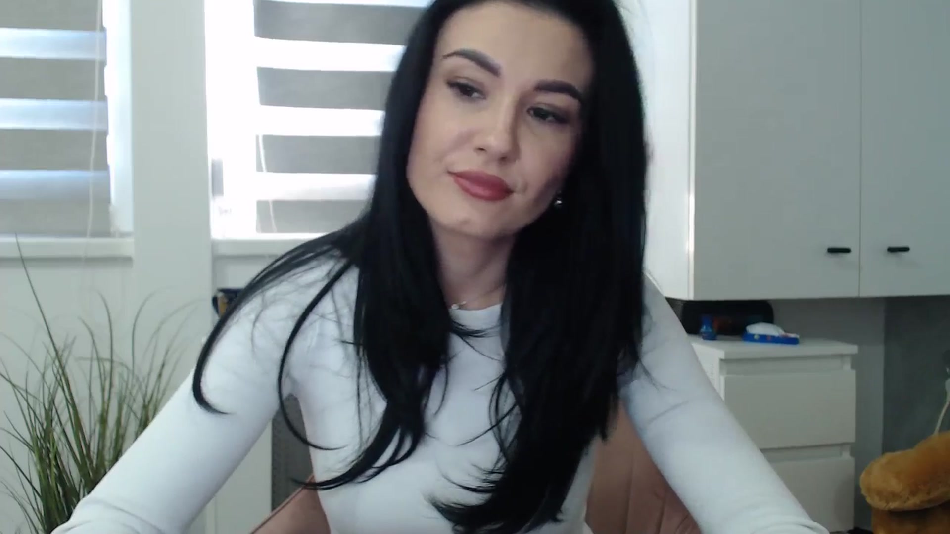 Gallery image thumbnail from CrazyDi's myfreecams stream on, 01/20/2025, 14:20 image 2 of 20
