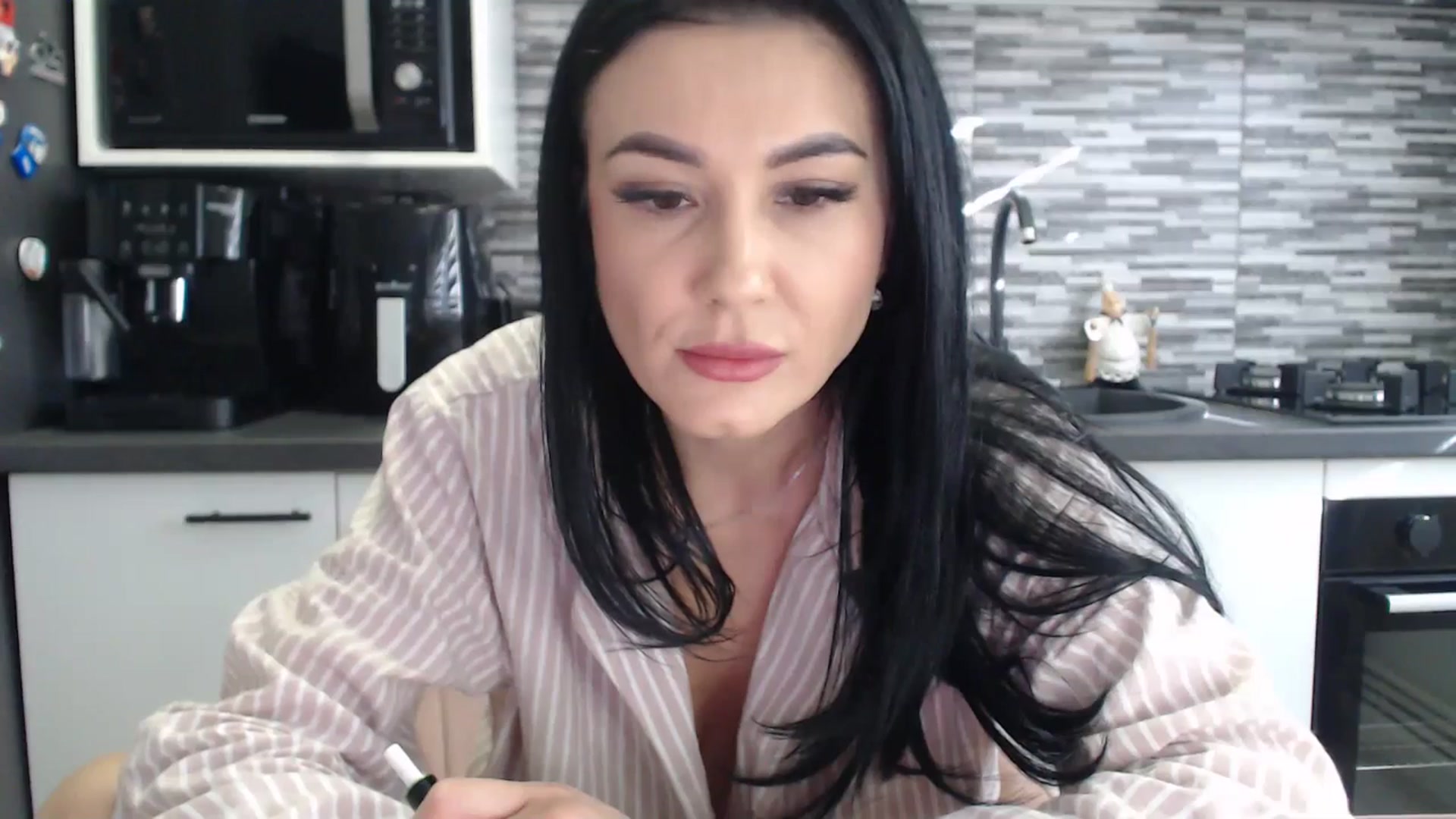 Gallery image thumbnail from CrazyDi's myfreecams stream on, 01/28/2025, 12:24 image 11 of 20