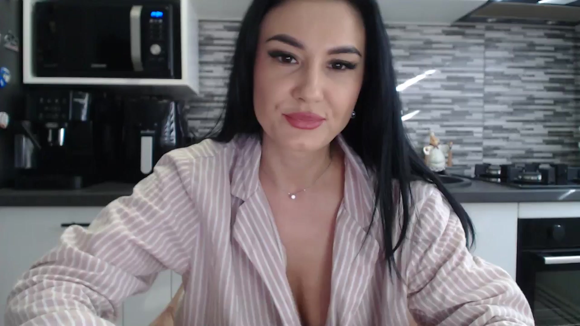 Gallery image thumbnail from CrazyDi's myfreecams stream on, 01/28/2025, 12:50 image 1 of 20