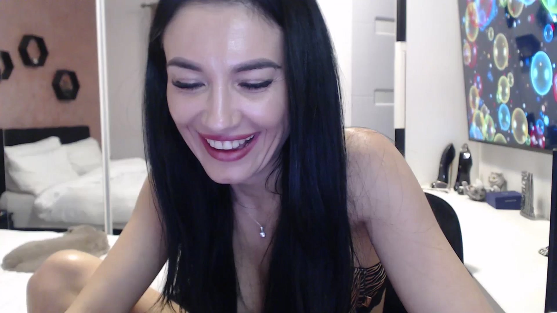 Gallery image thumbnail from CrazyDi's myfreecams stream on, 04/02/2025, 13:47 image 2 of 20