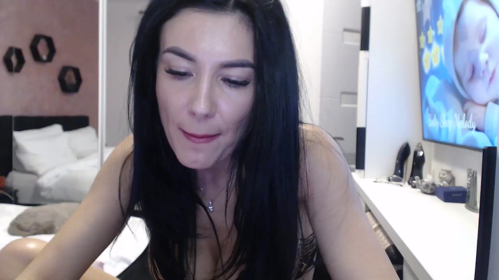 Gallery image thumbnail from CrazyDi's myfreecams stream on, 04/02/2025, 13:47 image 19 of 20