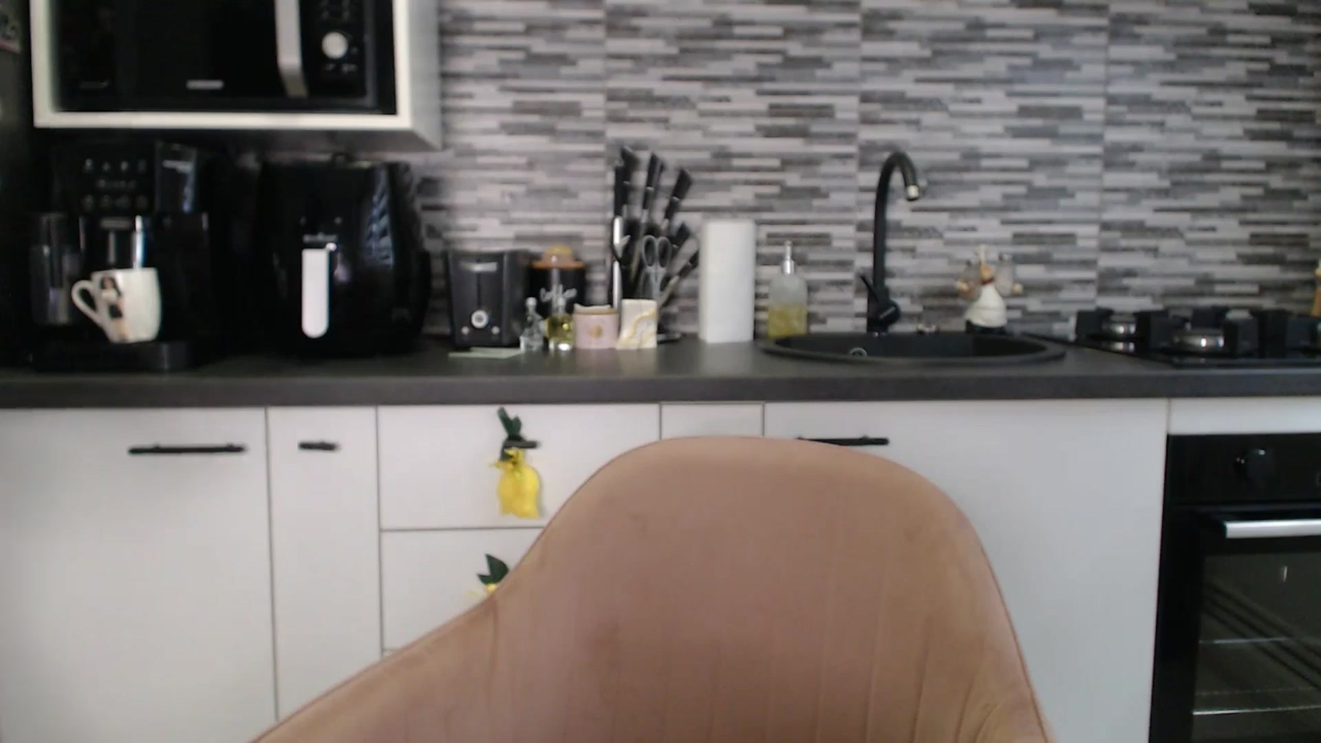 Gallery image thumbnail from CrazyDi's myfreecams stream on, 04/15/2025, 12:36 image 6 of 20
