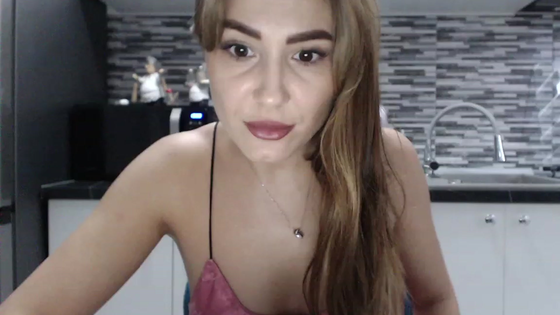 Gallery image thumbnail from CrazyDiana's myfreecams stream on, 11/14/2022, 13:29 image 12 of 20