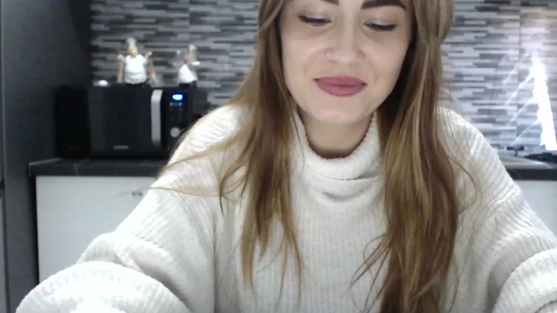 Gallery image thumbnail from CrazyDiana's myfreecams stream on, 11/22/2022, 14:13 image 17 of 20