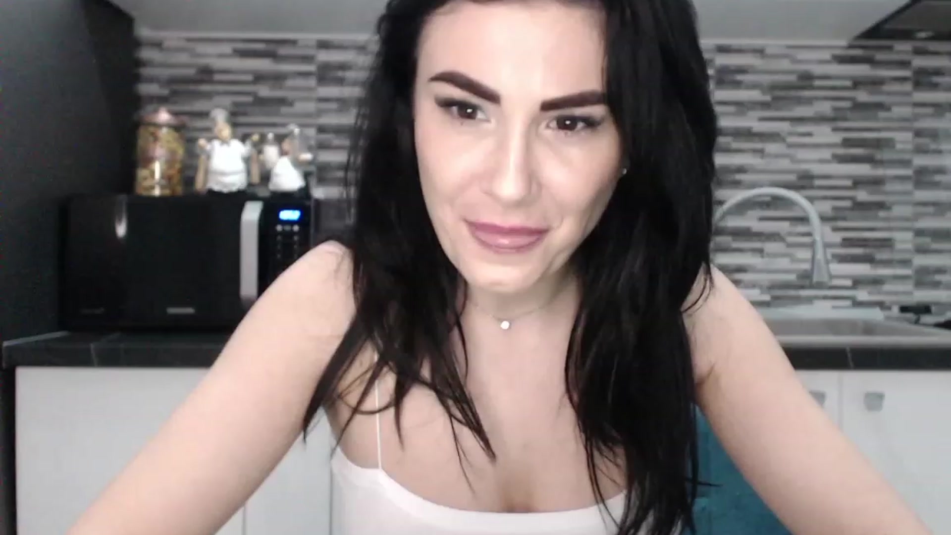 Gallery image thumbnail from CrazyDiana's myfreecams stream on, 04/27/2023, 21:28 image 19 of 20