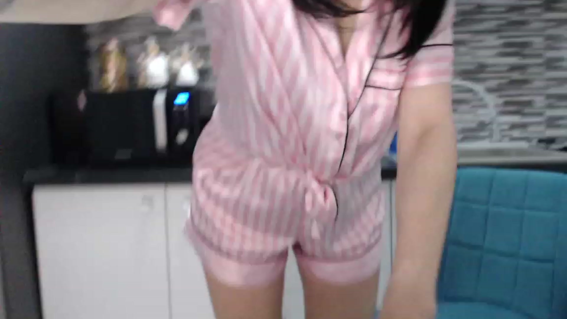 Gallery image thumbnail from CrazyDiana's myfreecams stream on, 05/02/2023, 21:45 image 13 of 20