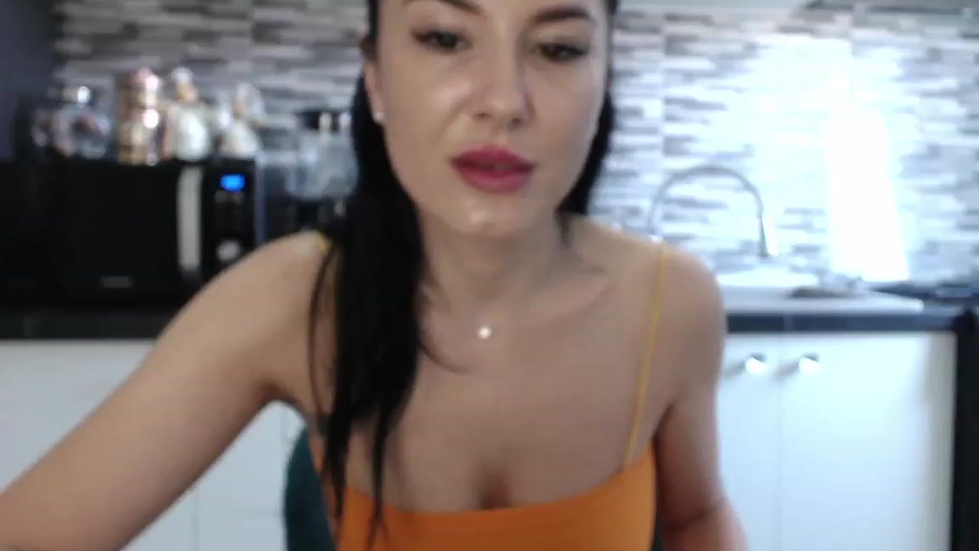 Gallery image thumbnail from CrazyDiana's myfreecams stream on, 06/06/2023, 07:11 image 5 of 20