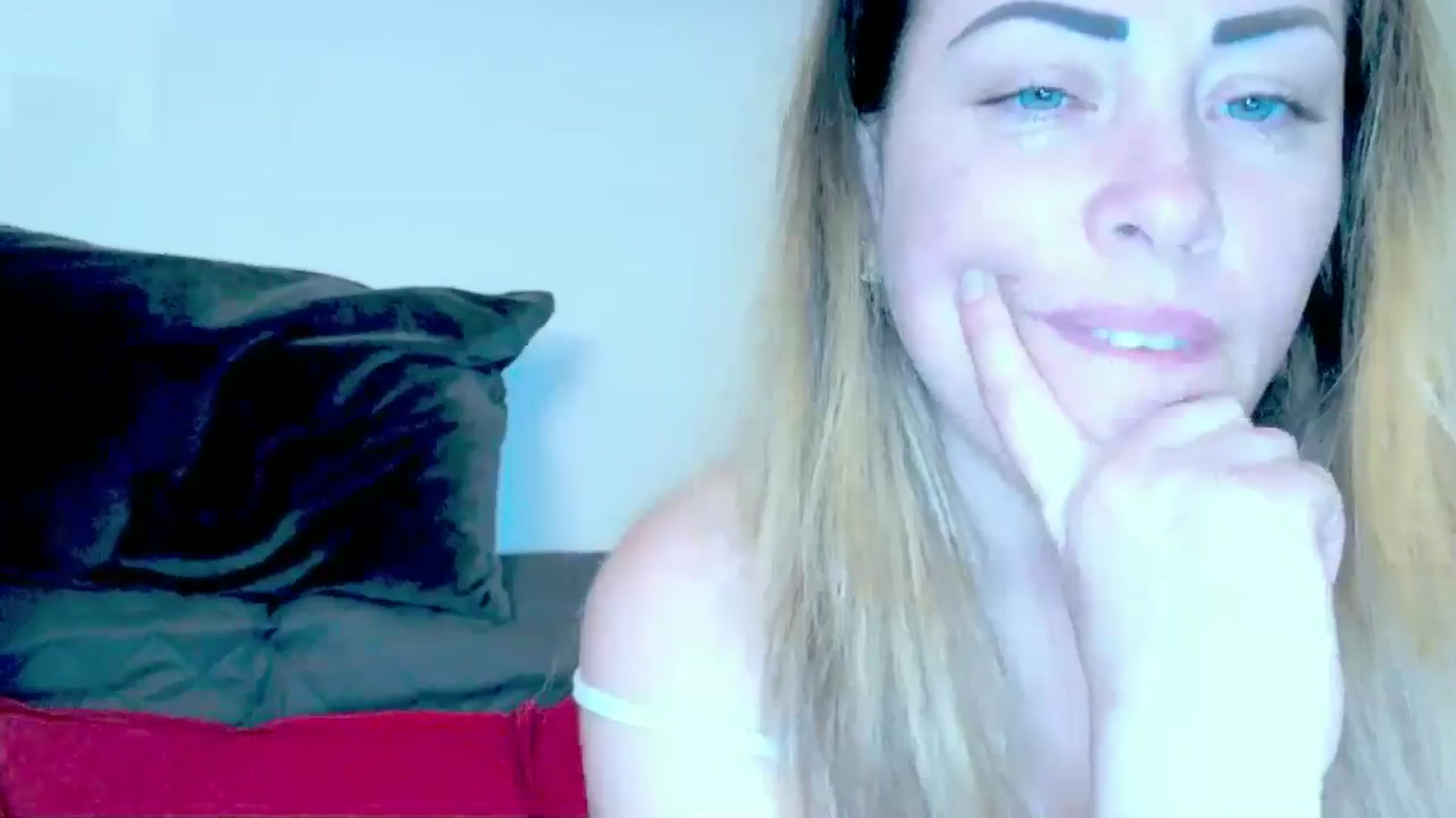 Gallery image thumbnail from Crazy_Ass's myfreecams stream on, 05/16/2024, 15:00 image 16 of 20