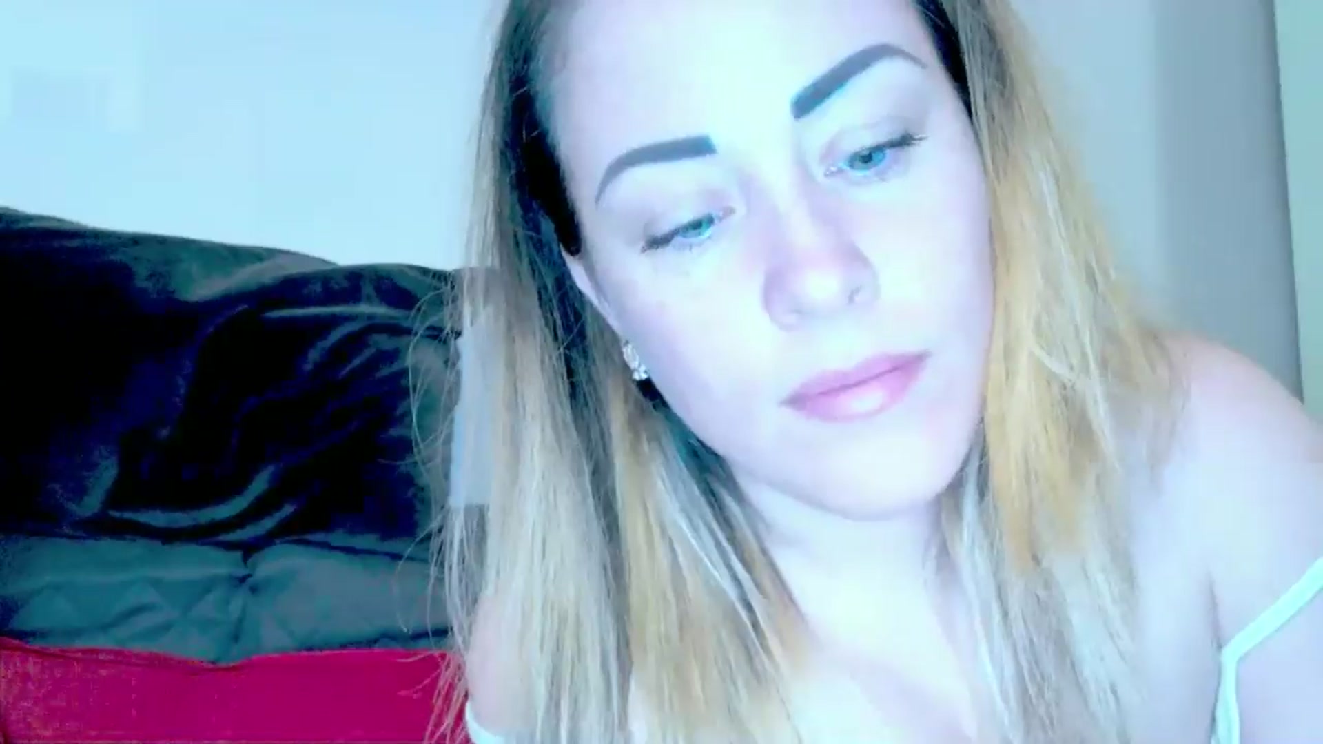 Gallery image thumbnail from Crazy_Ass's myfreecams stream on, 05/16/2024, 15:00 image 15 of 20
