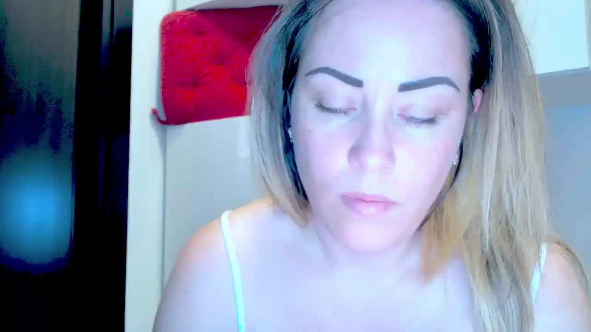 Gallery image thumbnail from Crazy_Ass's myfreecams stream on, 06/17/2024, 15:17 image 7 of 20