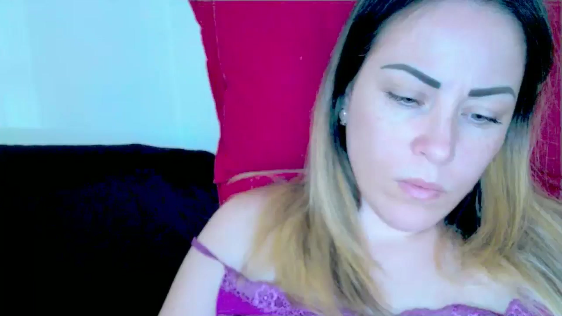 Gallery image thumbnail from Crazy_Ass's myfreecams stream on, 06/18/2024, 15:00 image 15 of 20