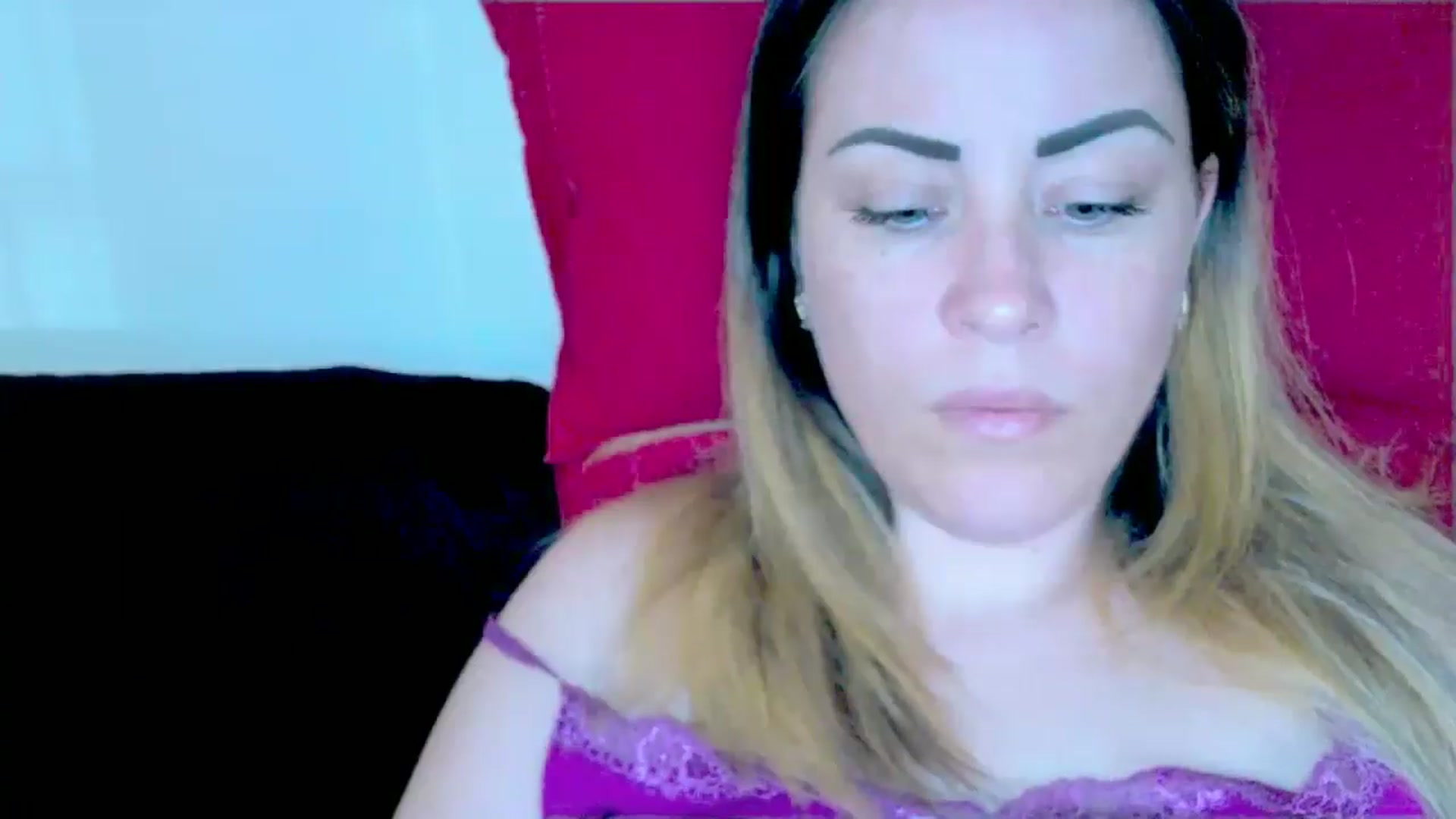 Gallery image thumbnail from Crazy_Ass's myfreecams stream on, 06/18/2024, 15:00 image 14 of 20