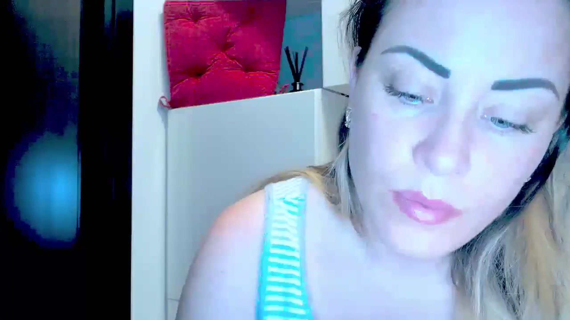Gallery image thumbnail from Crazy_Ass's myfreecams stream on, 06/19/2024, 14:35 image 17 of 20