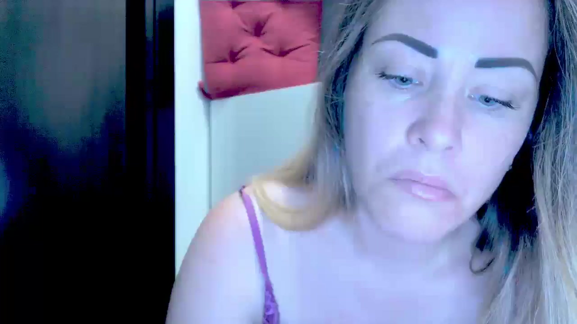 Gallery image thumbnail from Crazy_Ass's myfreecams stream on, 08/07/2024, 14:39 image 9 of 20