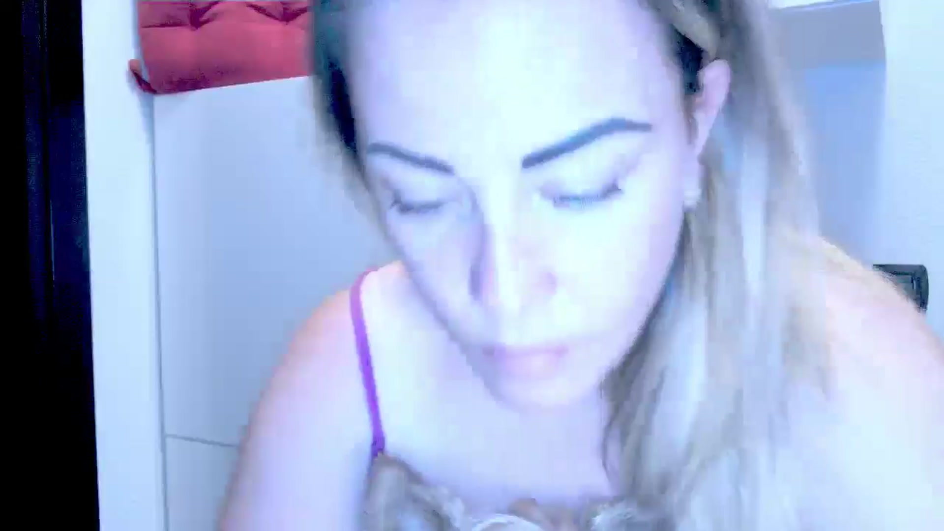Gallery image thumbnail from Crazy_Ass's myfreecams stream on, 08/07/2024, 15:23 image 12 of 20