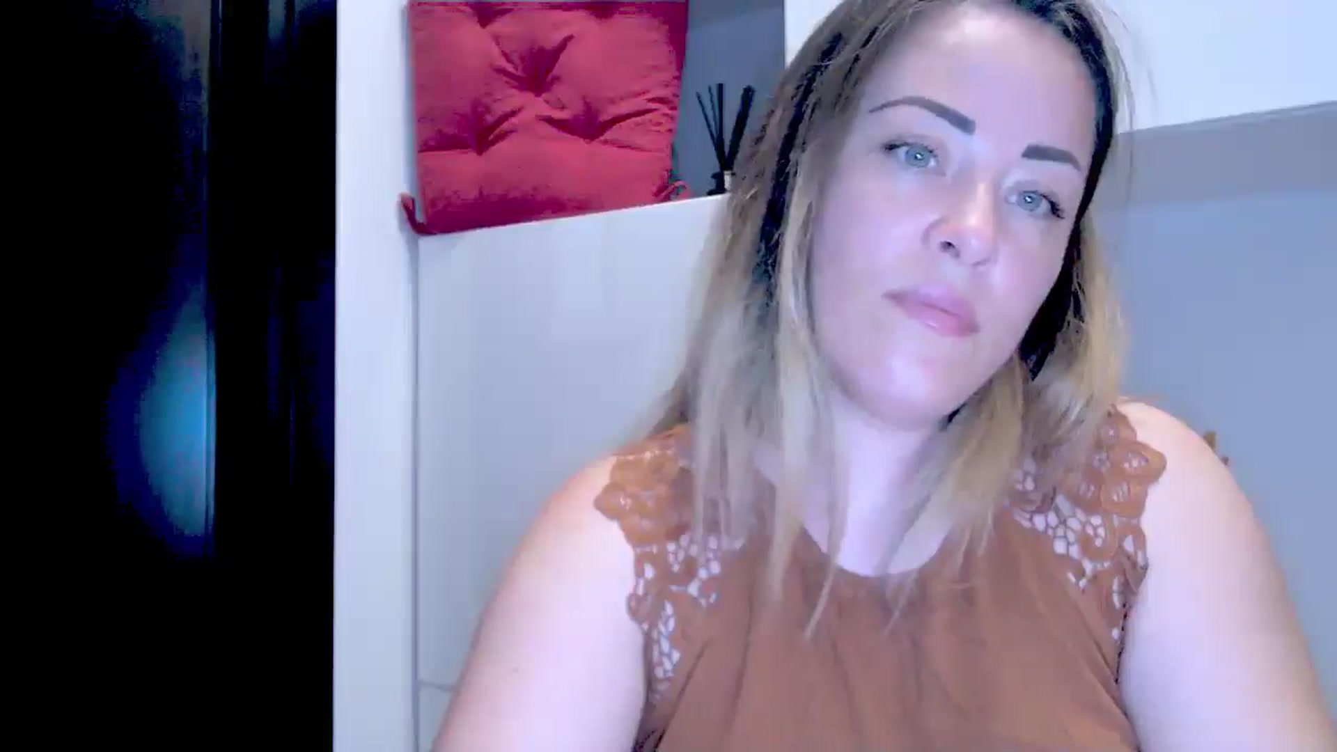 Gallery image thumbnail from Crazy_Ass's myfreecams stream on, 08/09/2024, 15:12 image 20 of 20