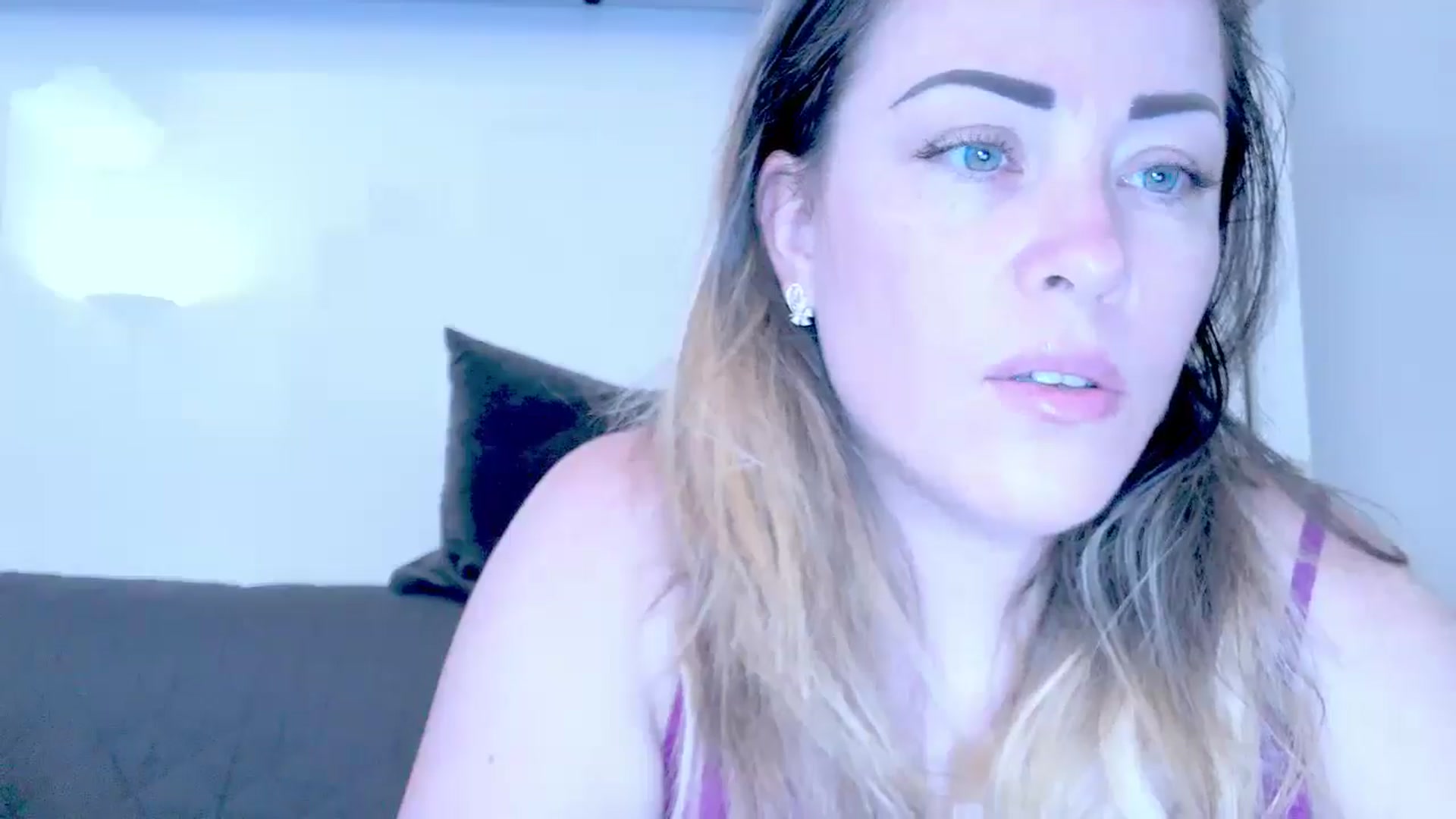 Gallery image thumbnail from Crazy_Ass's myfreecams stream on, 08/29/2024, 14:56 image 18 of 20