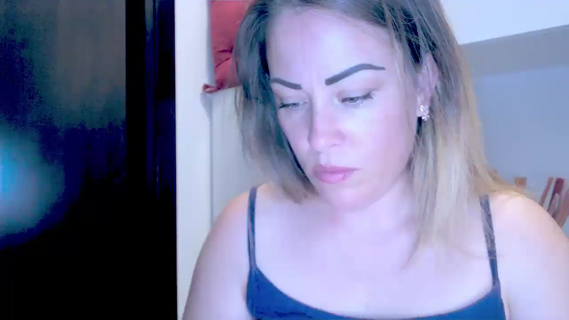 Gallery image thumbnail from Crazy_Ass's myfreecams stream on, 08/30/2024, 14:49 image 13 of 20