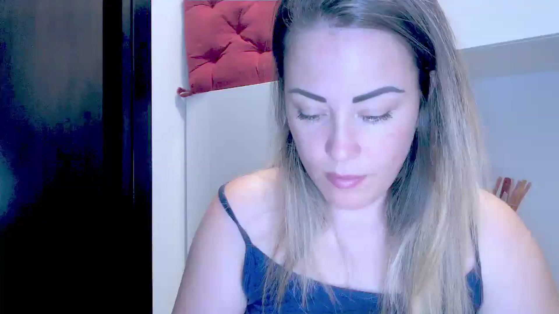 Gallery image thumbnail from Crazy_Ass's myfreecams stream on, 08/30/2024, 14:49 image 4 of 20