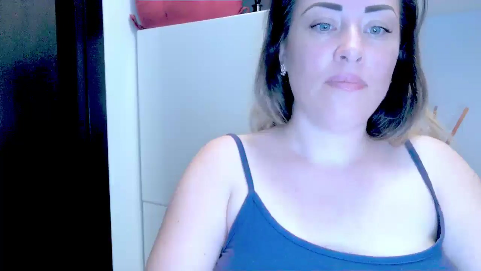 Gallery image thumbnail from Crazy_Ass's myfreecams stream on, 09/04/2024, 14:49 image 13 of 20