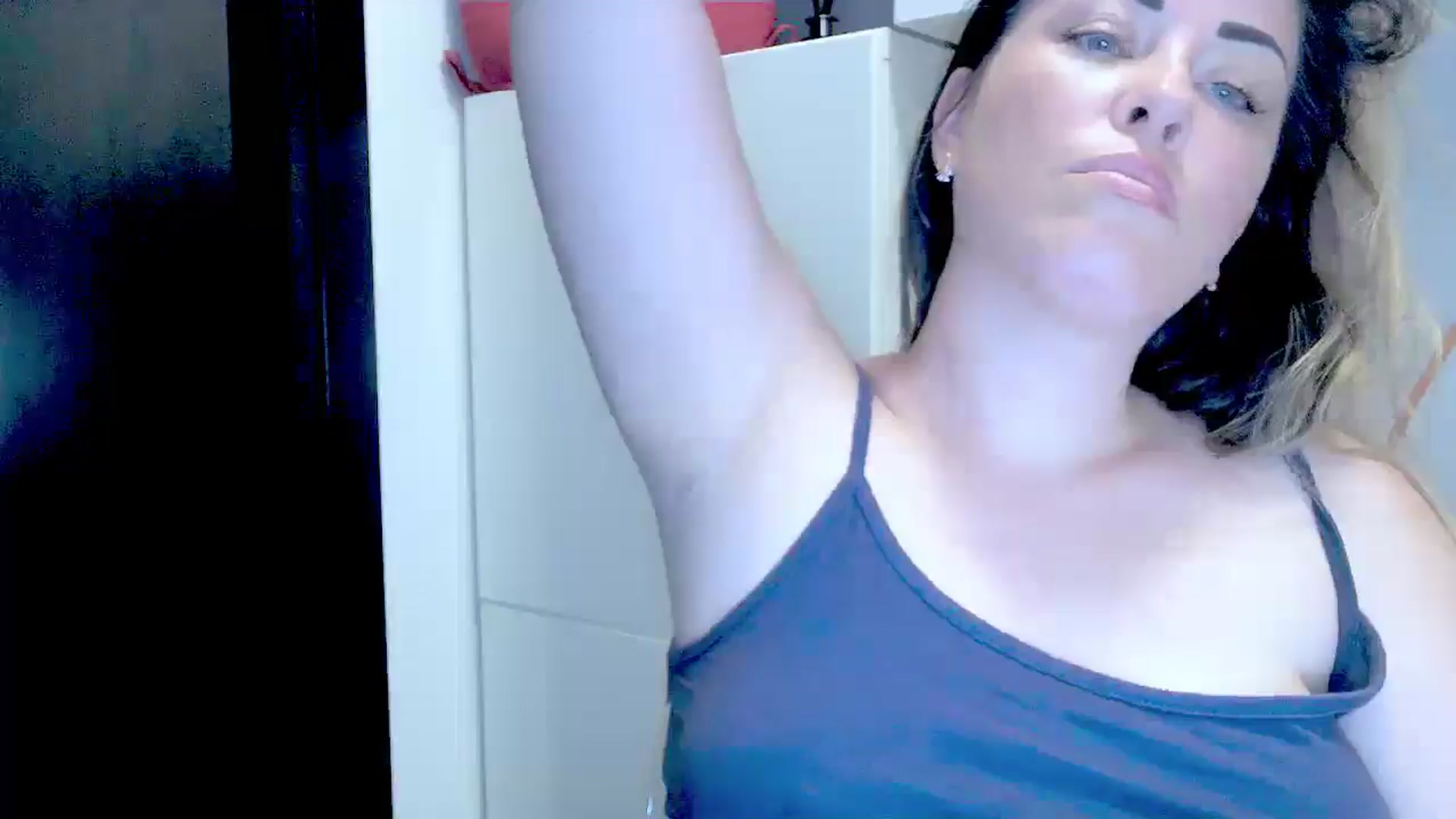 Gallery image thumbnail from Crazy_Ass's myfreecams stream on, 09/04/2024, 14:49 image 6 of 20