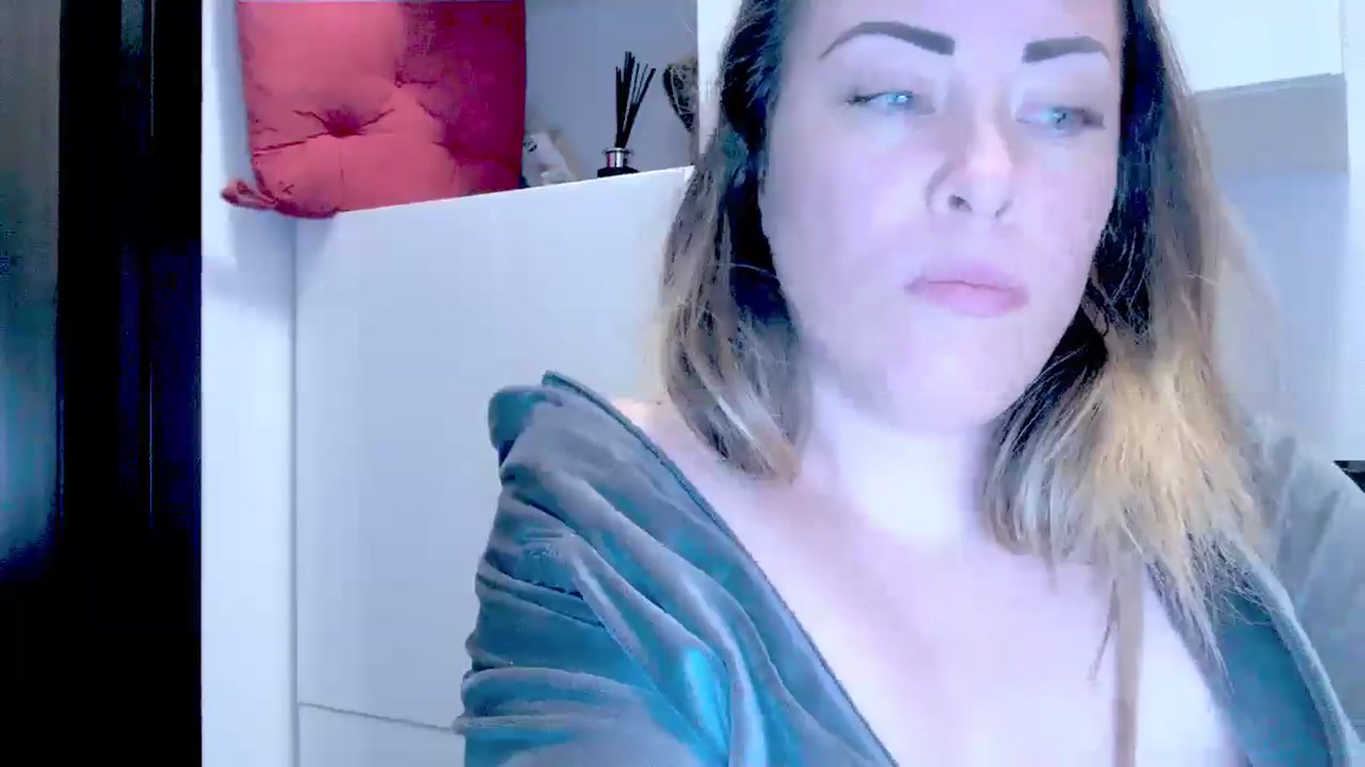 Gallery image thumbnail from Crazy_Ass's myfreecams stream on, 09/13/2024, 15:30 image 6 of 20