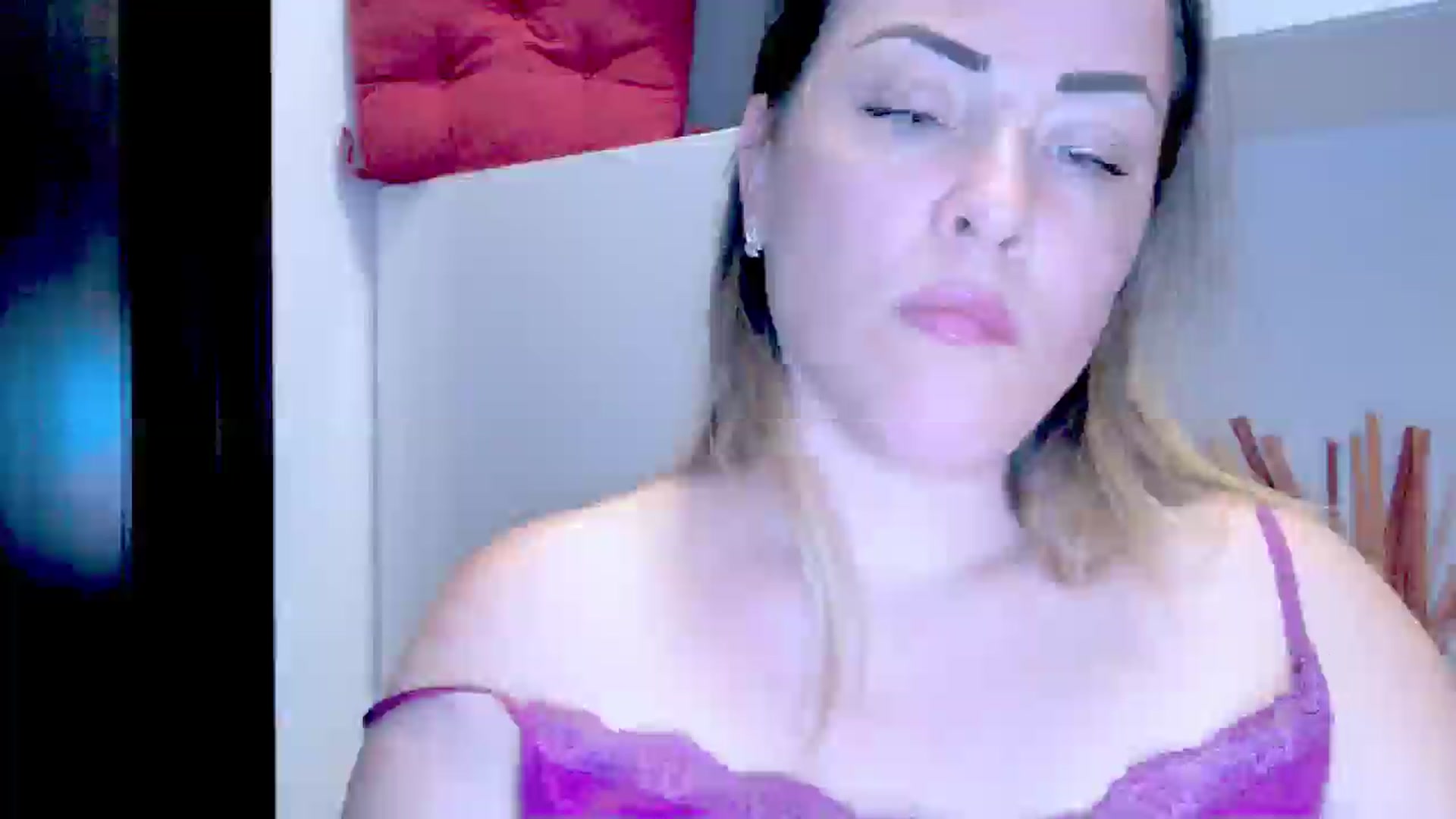 Gallery image thumbnail from Crazy_Ass's myfreecams stream on, 09/16/2024, 14:13 image 15 of 20