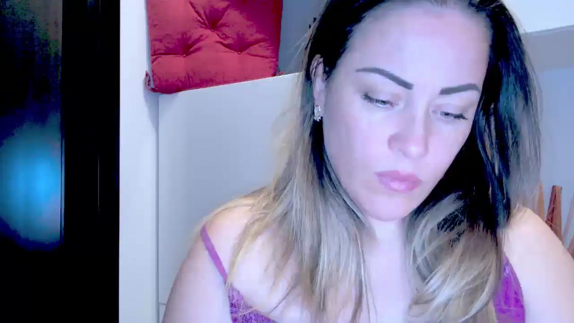 Gallery image thumbnail from Crazy_Ass's myfreecams stream on, 09/16/2024, 15:22 image 18 of 20
