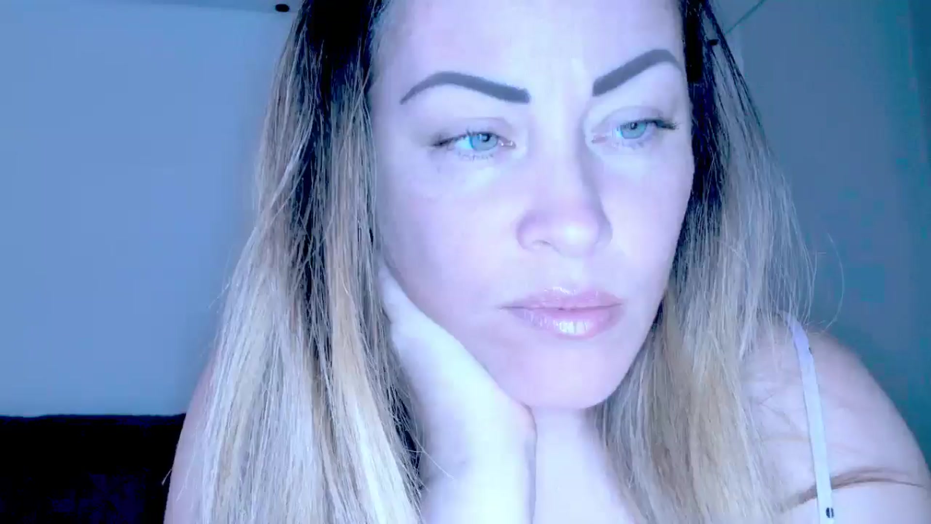 Gallery image thumbnail from Crazy_Ass's myfreecams stream on, 09/17/2024, 14:37 image 18 of 20