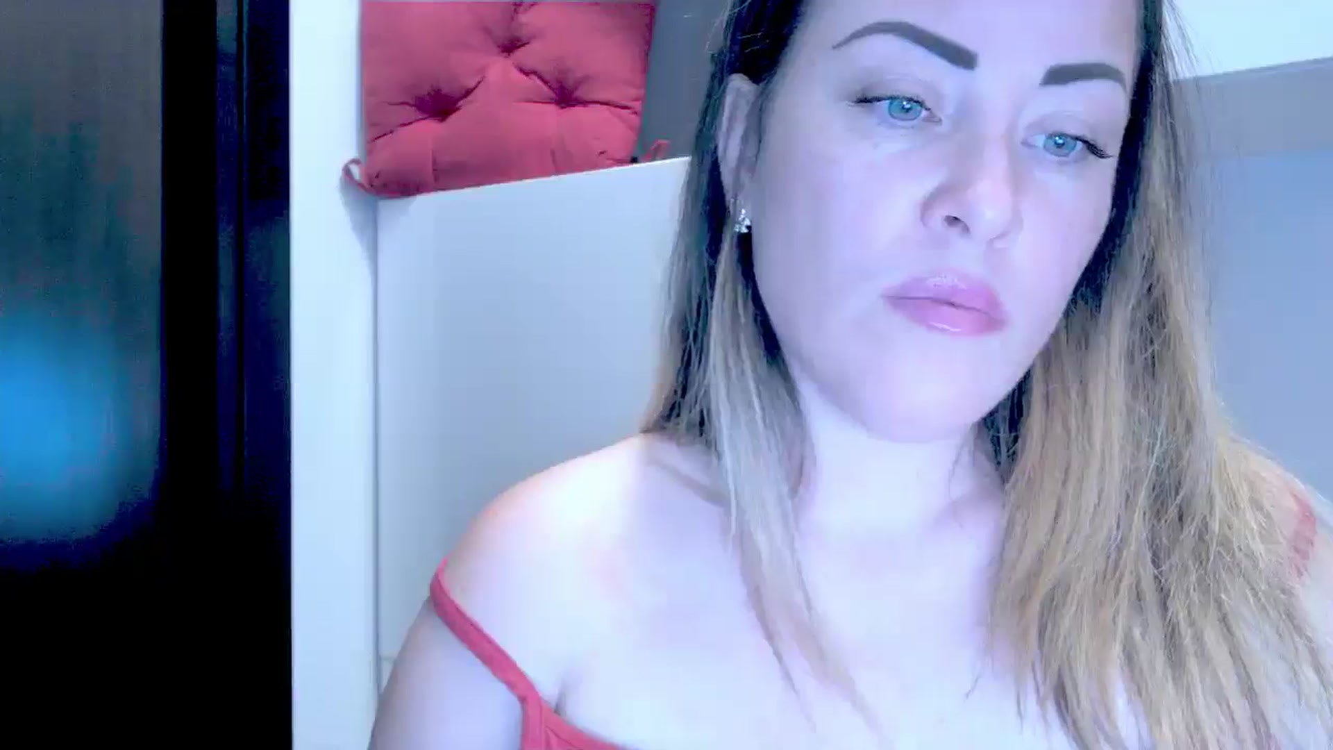 Gallery image thumbnail from Crazy_Ass's myfreecams stream on, 09/20/2024, 15:27 image 18 of 20