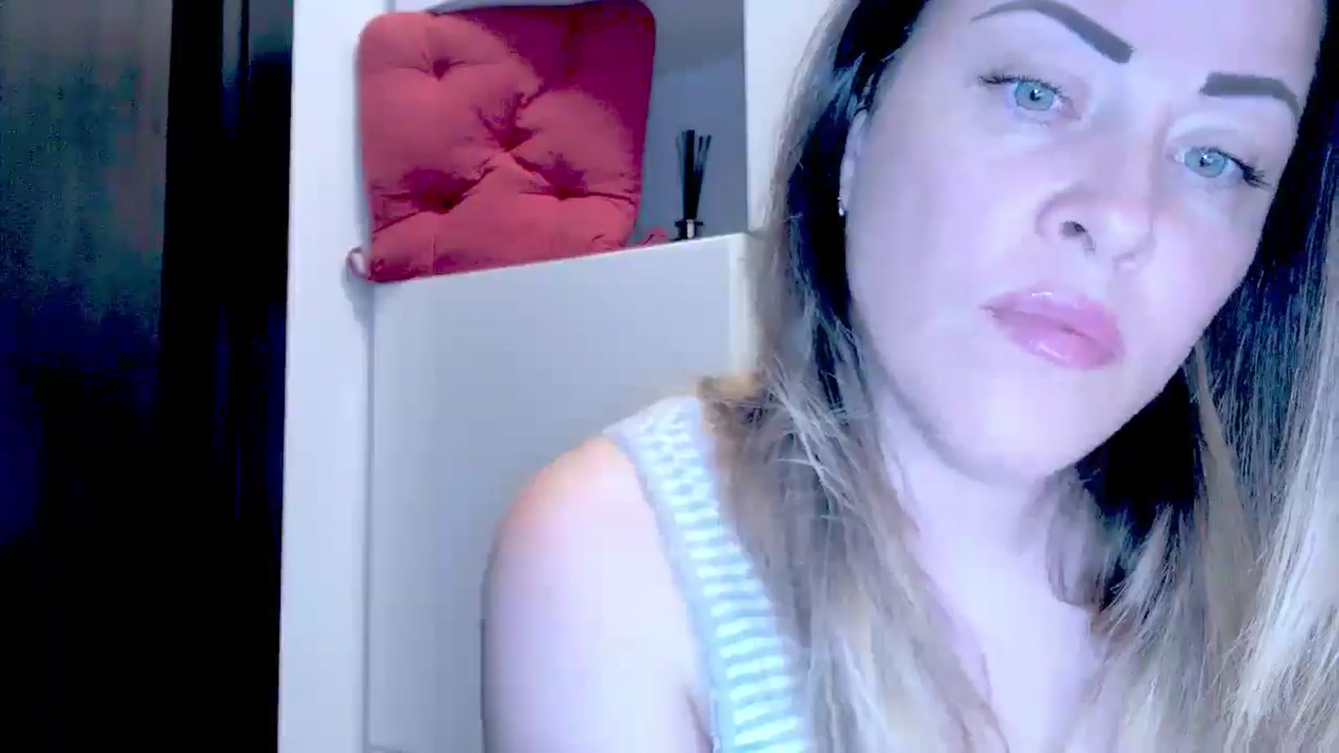 Gallery image thumbnail from Crazy_Ass's myfreecams stream on, 09/23/2024, 15:30 image 17 of 20