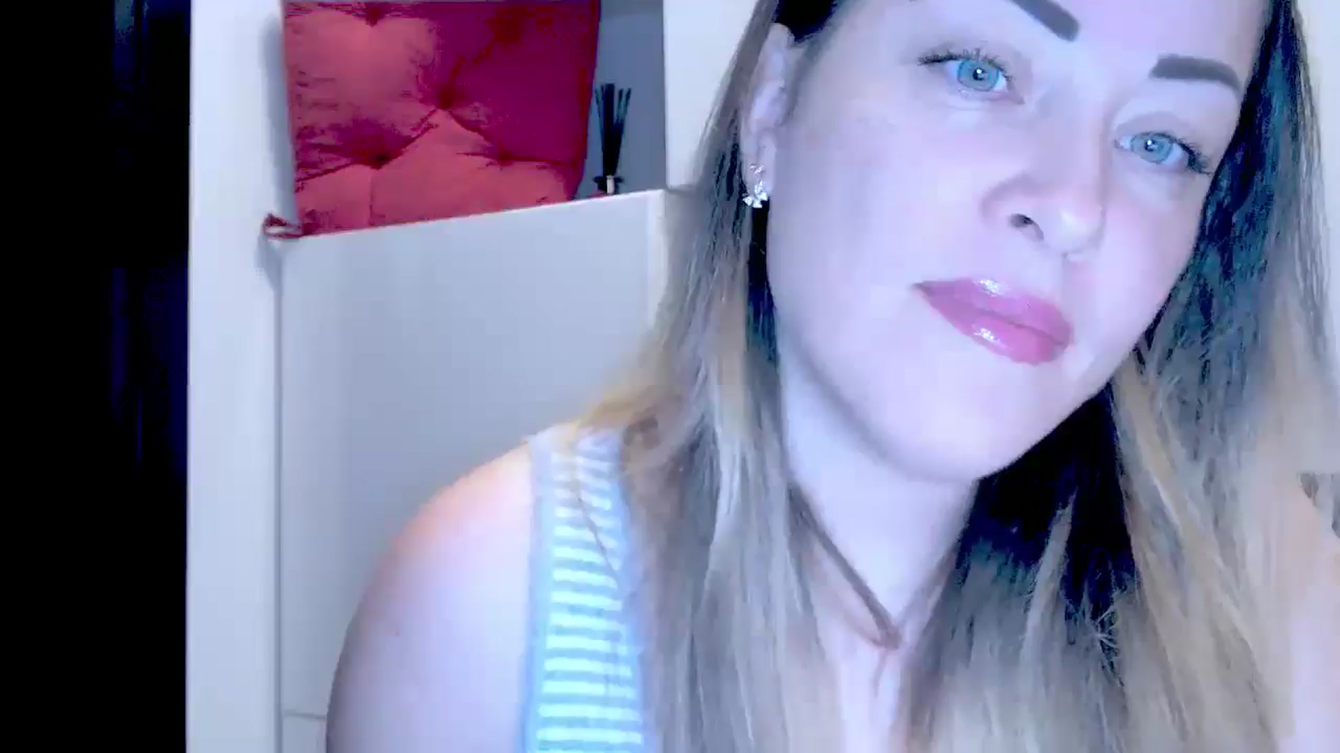 Gallery image thumbnail from Crazy_Ass's myfreecams stream on, 09/25/2024, 13:43 image 1 of 20