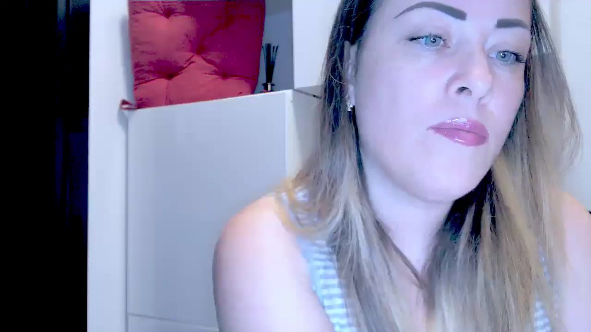 Gallery image thumbnail from Crazy_Ass's myfreecams stream on, 09/25/2024, 13:43 image 4 of 20