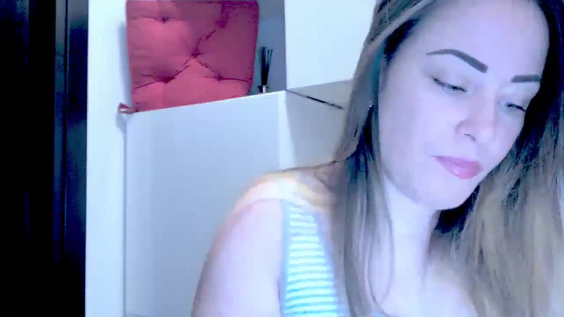 Gallery image thumbnail from Crazy_Ass's myfreecams stream on, 09/25/2024, 14:27 image 8 of 20