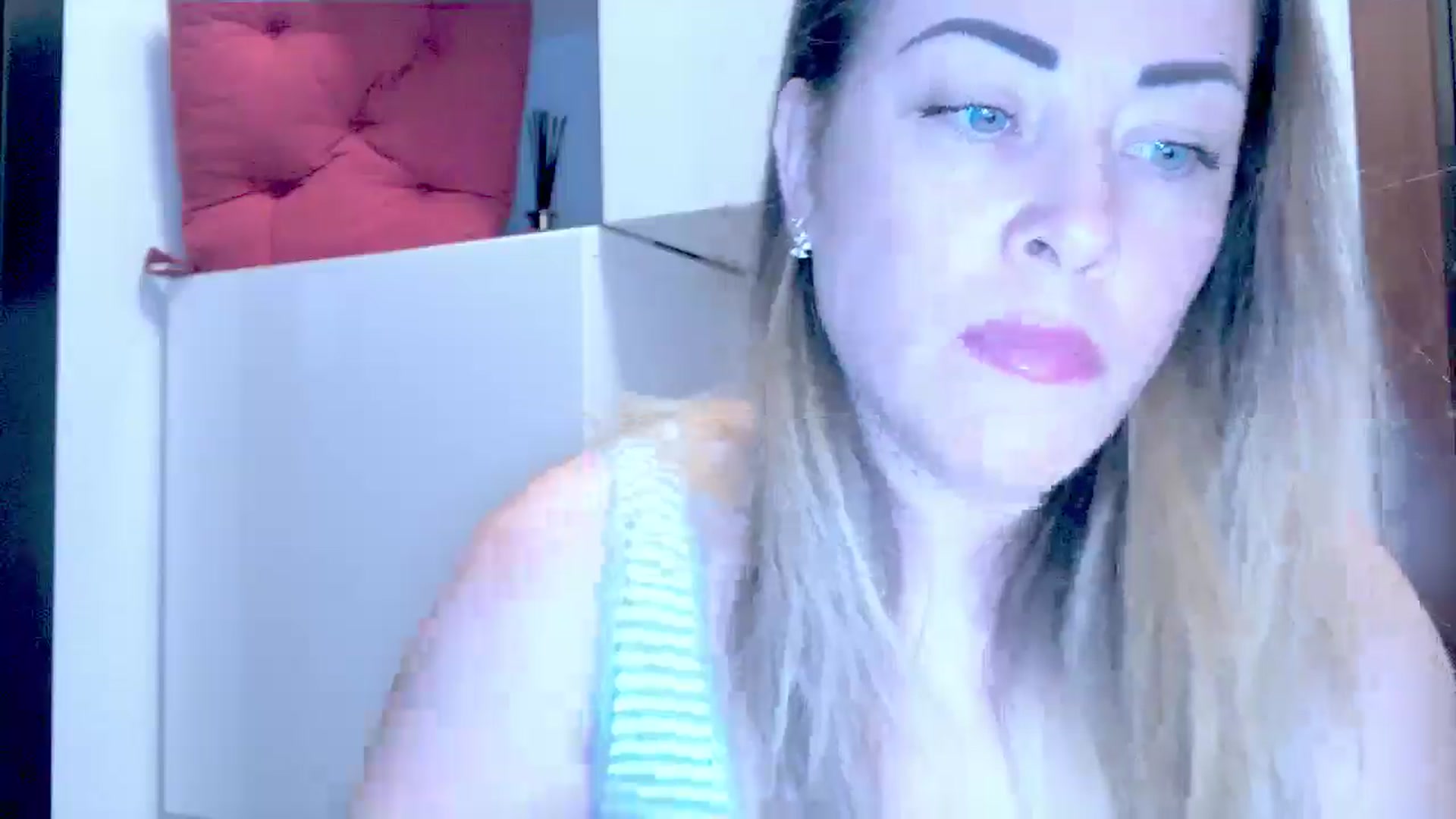 Gallery image thumbnail from Crazy_Ass's myfreecams stream on, 09/25/2024, 14:27 image 11 of 20
