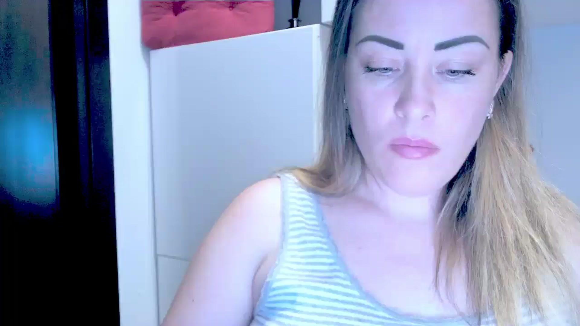 Gallery image thumbnail from Crazy_Ass's myfreecams stream on, 09/25/2024, 15:44 image 16 of 20