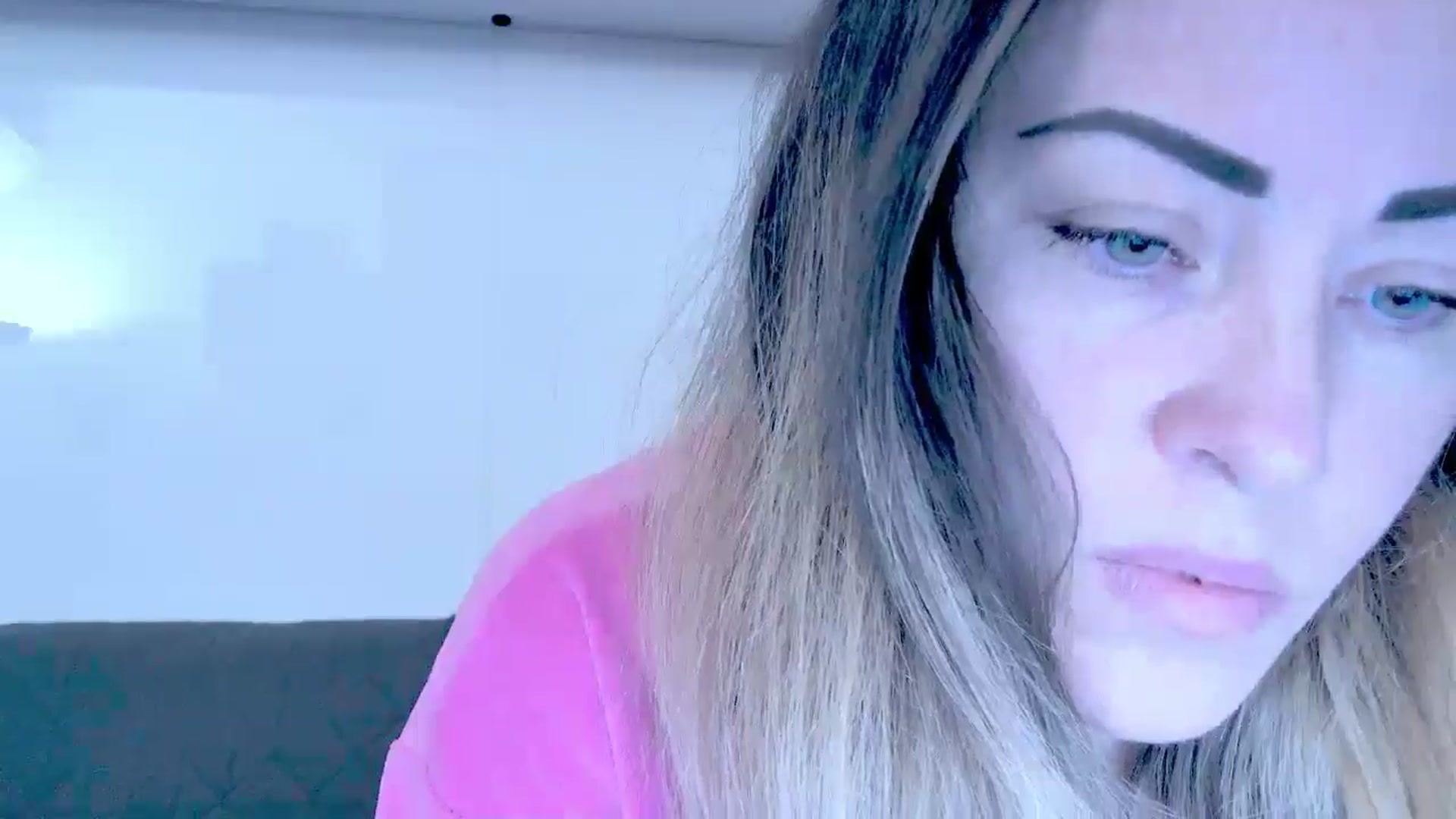 Gallery image thumbnail from Crazy_Ass's myfreecams stream on, 09/26/2024, 12:51 image 17 of 20