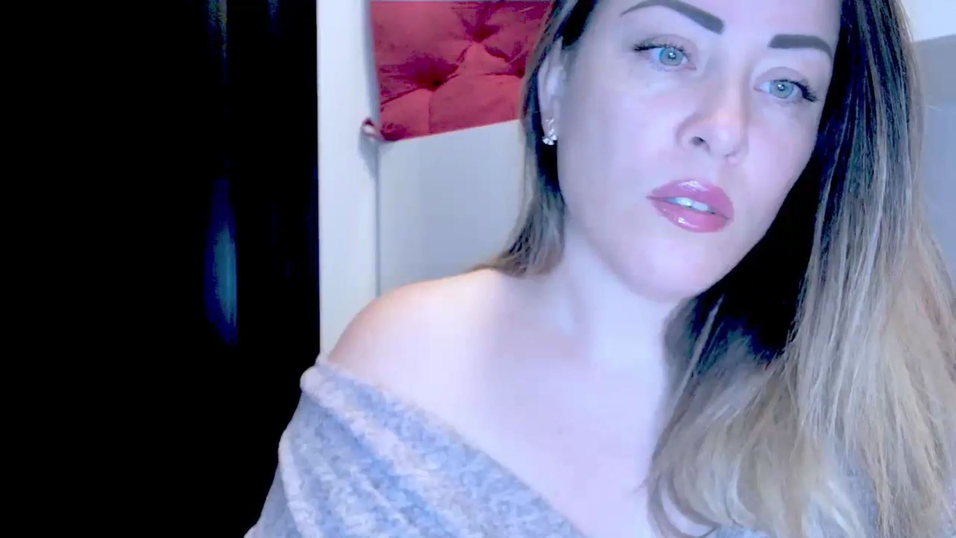 Gallery image thumbnail from Crazy_Ass's myfreecams stream on, 09/30/2024, 13:16 image 9 of 20