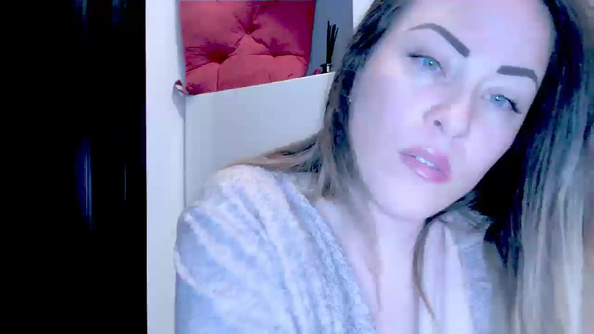 Gallery image thumbnail from Crazy_Ass's myfreecams stream on, 09/30/2024, 14:35 image 18 of 20
