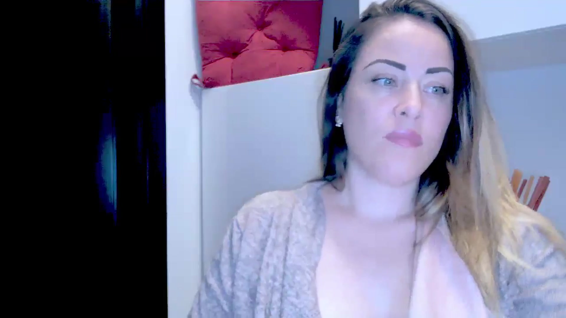 Gallery image thumbnail from Crazy_Ass's myfreecams stream on, 09/30/2024, 15:26 image 6 of 20