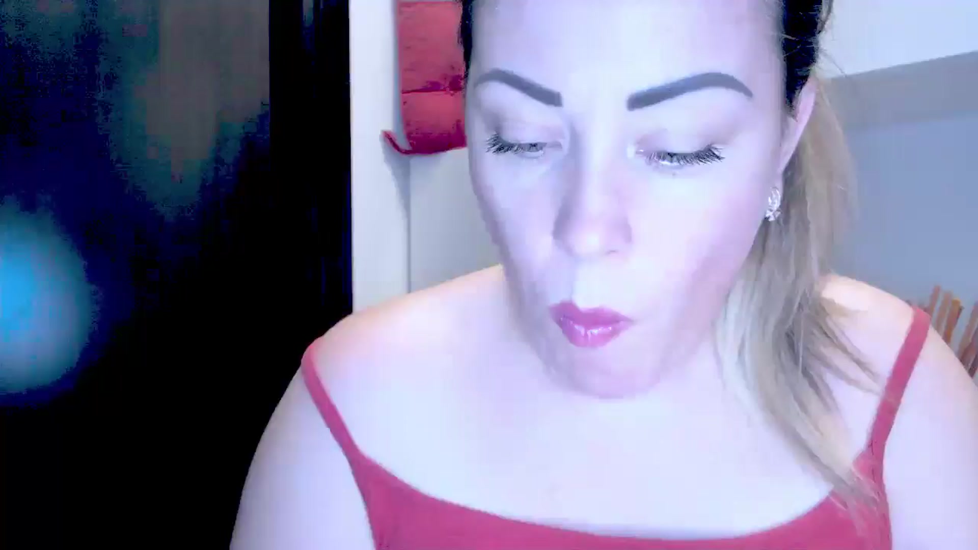Gallery image thumbnail from Crazy_Ass's myfreecams stream on, 10/01/2024, 12:53 image 7 of 20