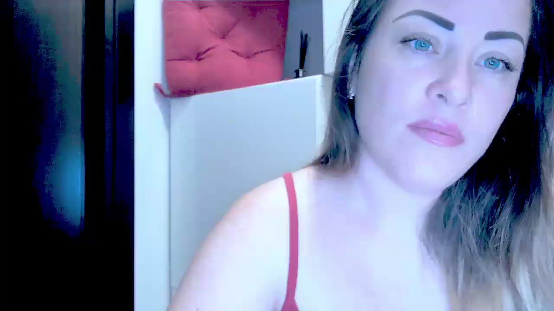 Gallery image thumbnail from Crazy_Ass's myfreecams stream on, 10/01/2024, 14:21 image 19 of 20